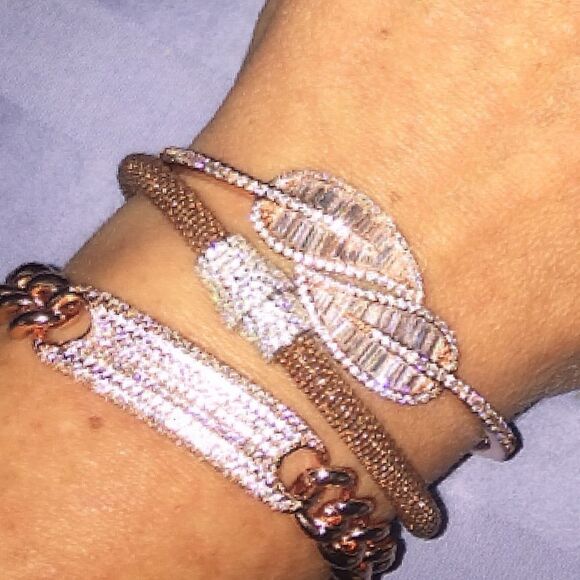 COPY - Char LaLa Designs Chainlink and Pave Bar B… - Picture 3 of 4